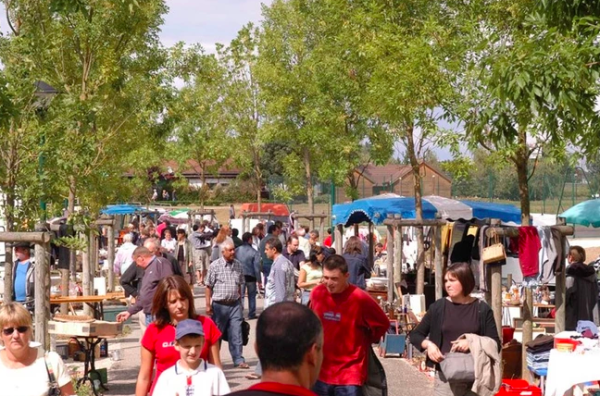 Brocante, Vide grenier - Étampes