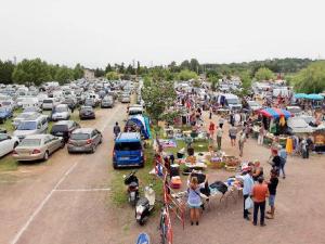 Vide grenier le saint-joseph - Fréjus