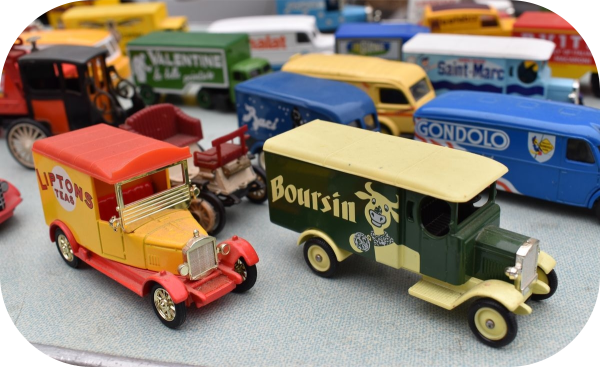 Bourse miniatures vieux jouets trains - Urmatt