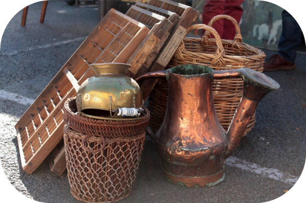 Brocante, Vide grenier - Cotignac