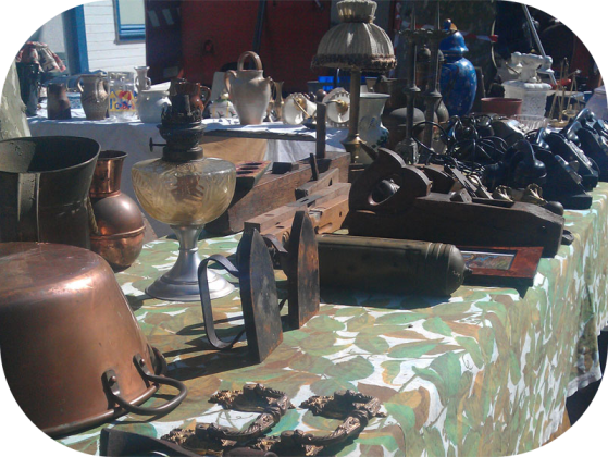 Brocante, Vide grenier - Coux