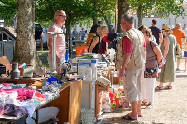 Brocante, Vide grenier - Fontcouverte