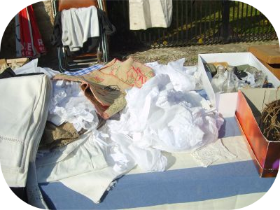 Brocante, Vide grenier - Moussy