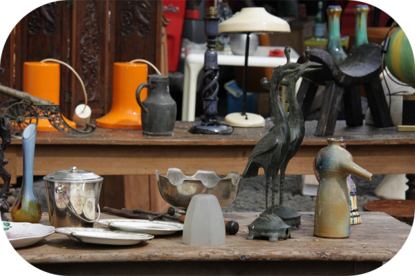 Brocante, Vide grenier - Boutenac-Touvent