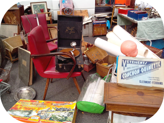 Brocante, Vide grenier - Les Granges-le-Roi