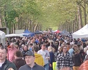 Brocante, Vide grenier - Caen