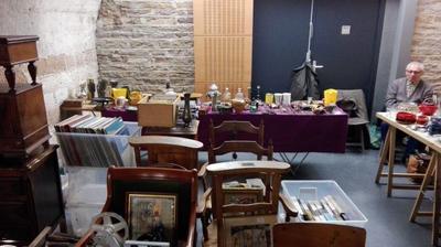 Brocante, Vide grenier - Chambost-Allières