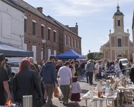 Brocante, Vide grenier du lundi de pâques - Bousies