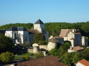 Vide-greniers - Nouaillé-Maupertuis