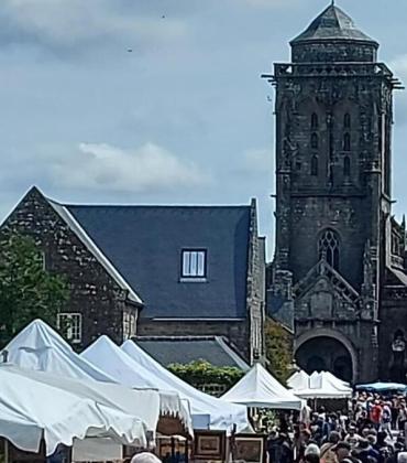 Antiquités brocante - Locronan