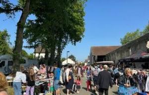 Brocante, Vide grenier de la Pentecôte - Les Alluets-le-Roi