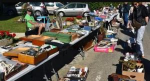 Brocante, Vide grenier - Éply