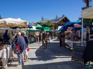 Fête du Village. Brocante, Vide grenier - Albiez-Montrond