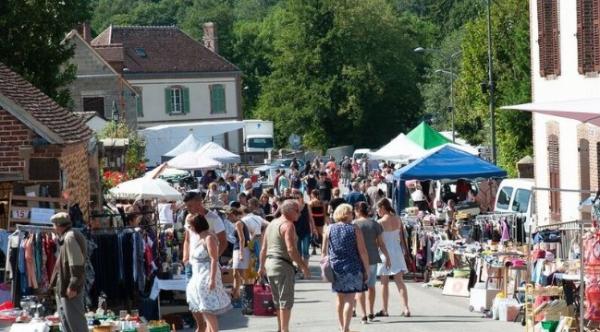 Fête au village et sa Brocante, Vide grenier - Saintigny