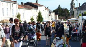 Vide Greniers Géants et braderie des commerçants - L'Absie