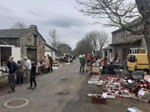 Brocante, Vide grenier - Mazet-Saint-Voy